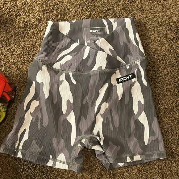 New Without Tags ECHT shorts - Picture 1 of 2